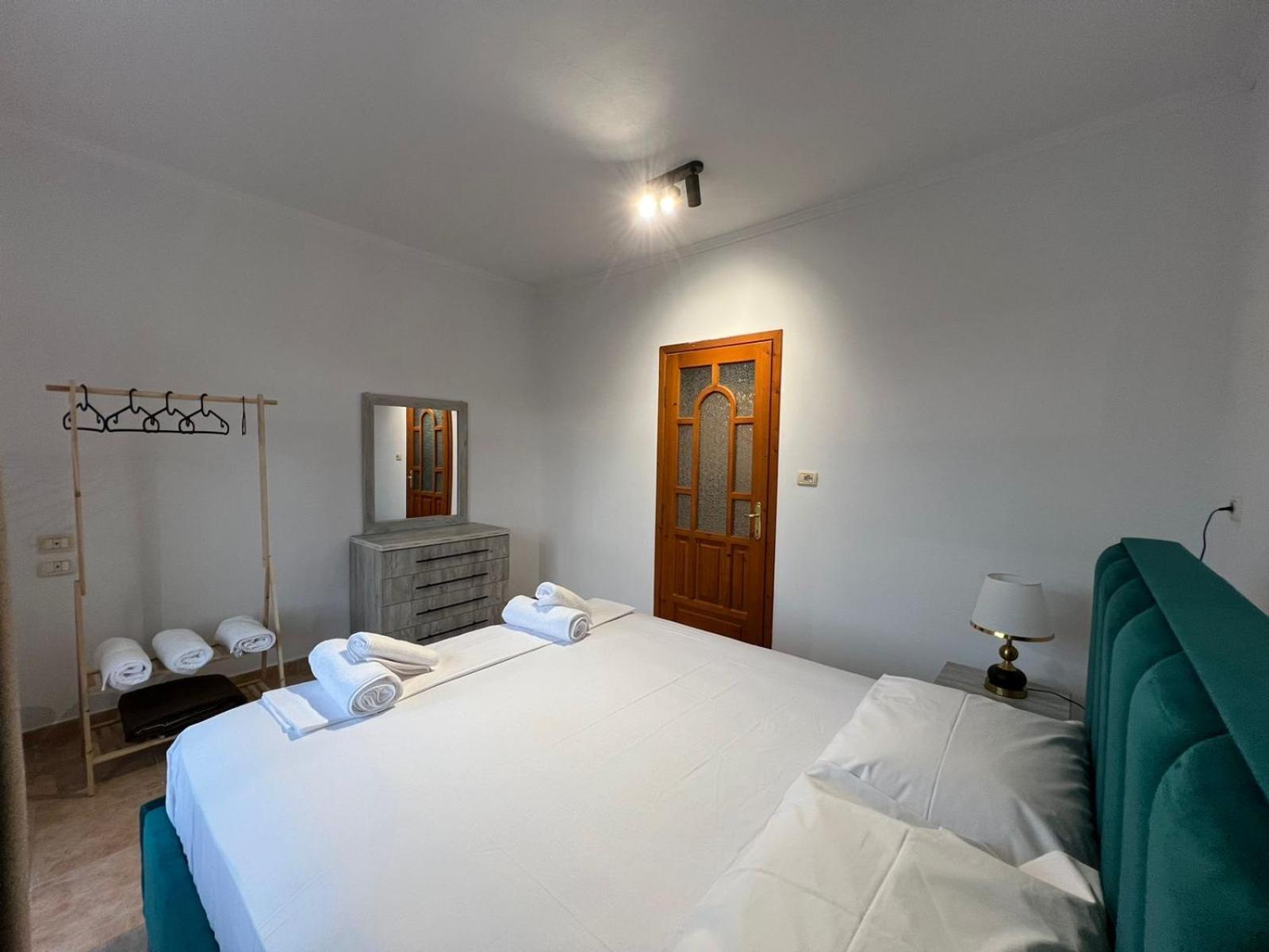 Sajmir Guest house *