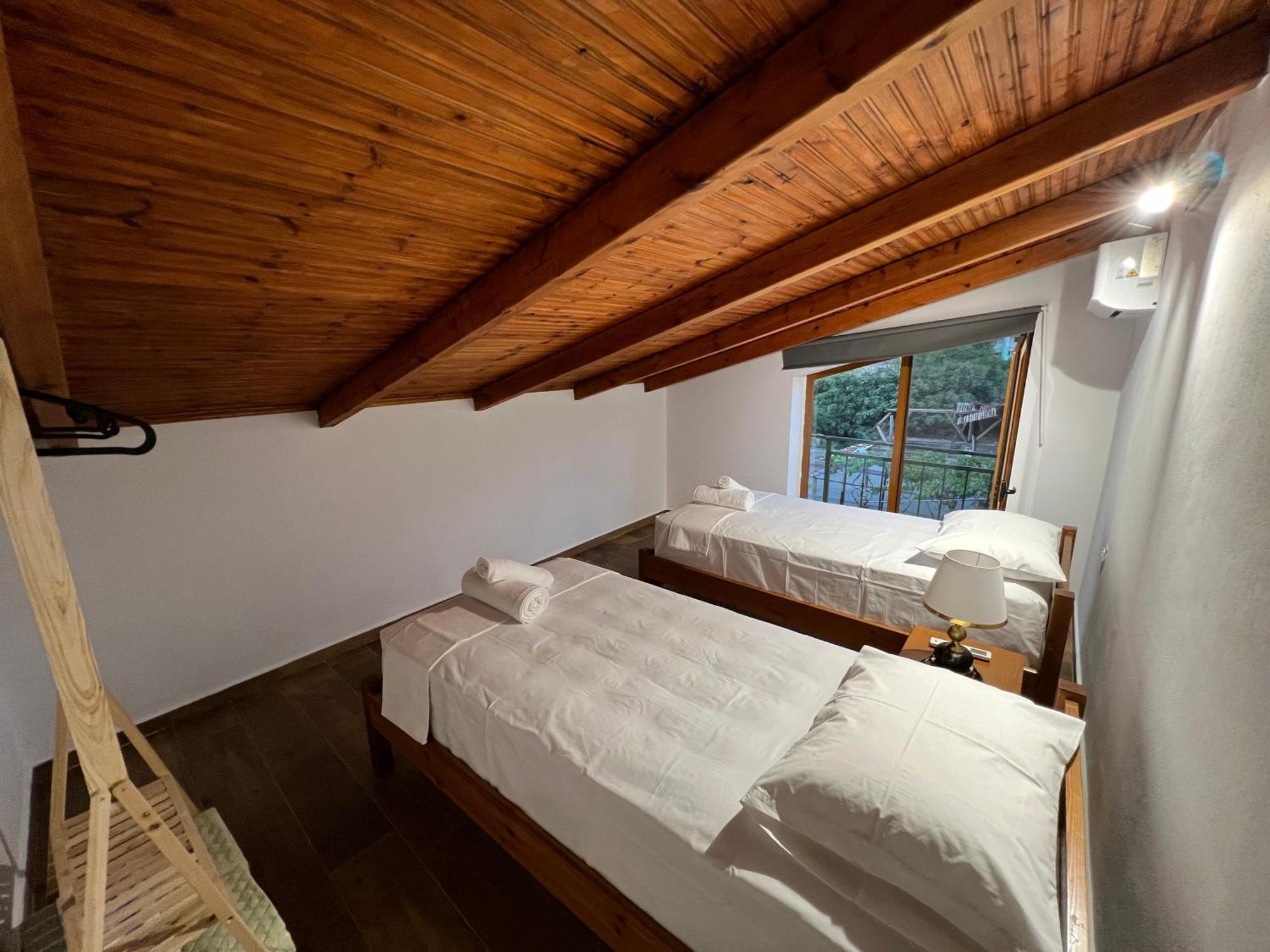 Sajmir Guest house *
